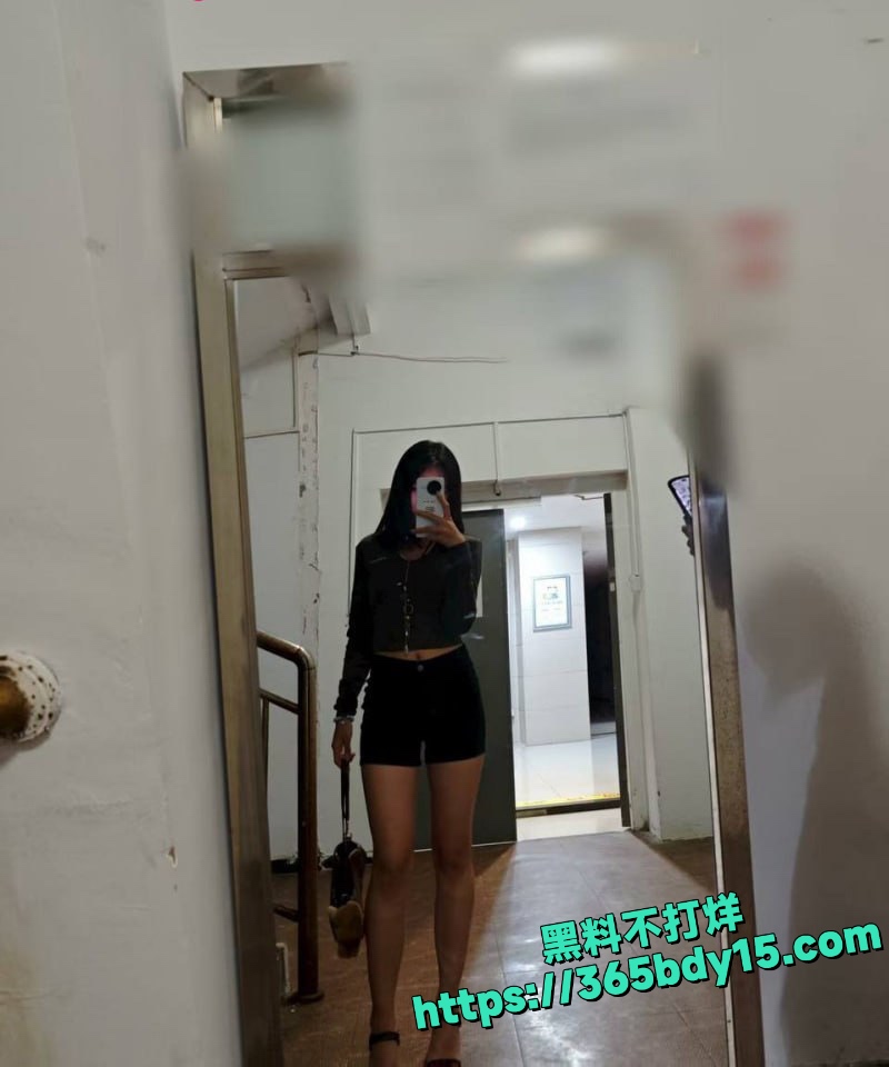 四川达州卢佩盈约炮视频曝光