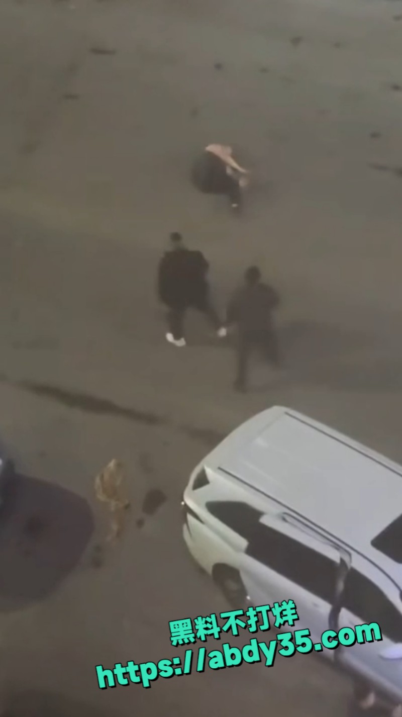 男子跟人发生矛盾 9