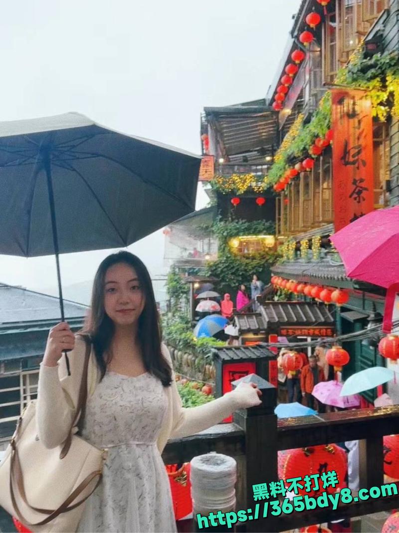 郝梦瑶自慰裸照视频泄密8