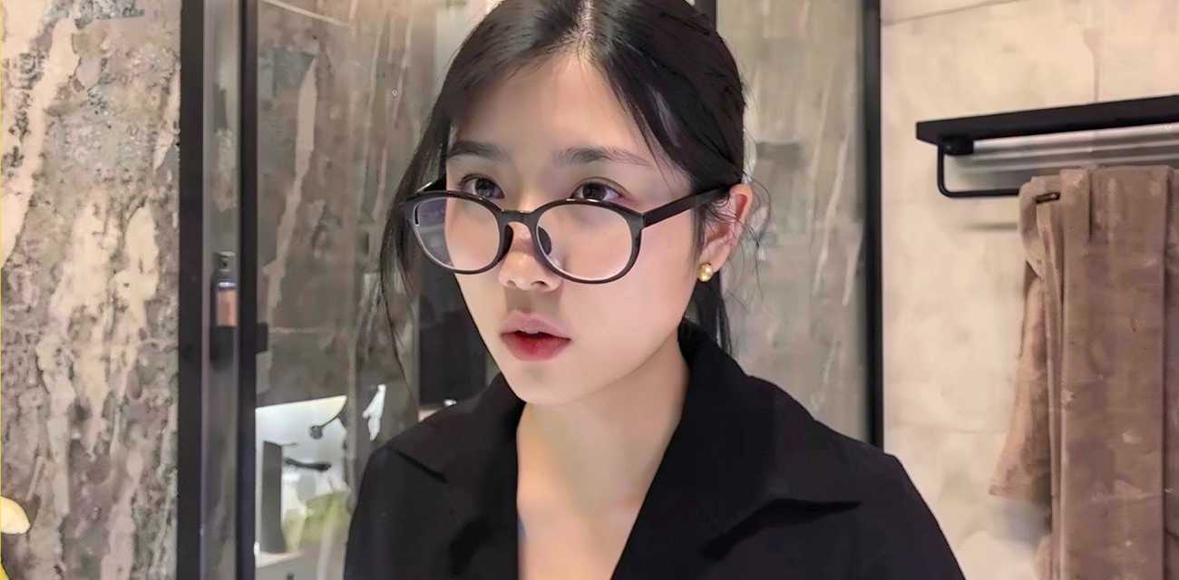 口交教学保存留给女朋友看纯讲解御姐主播声音超好听教你怎么把女友舔到腿软