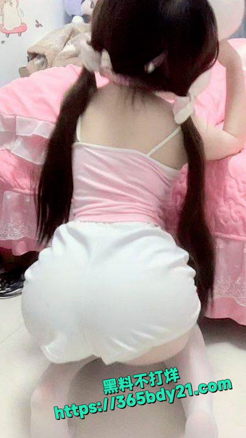 推特娇小玲珑的白又瘦双马尾可爱少萝莉 6