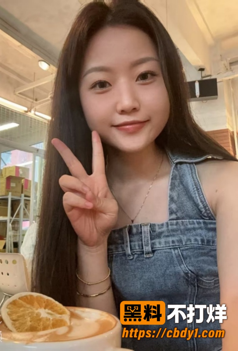上海纯情吊带牛仔小姐姐 3