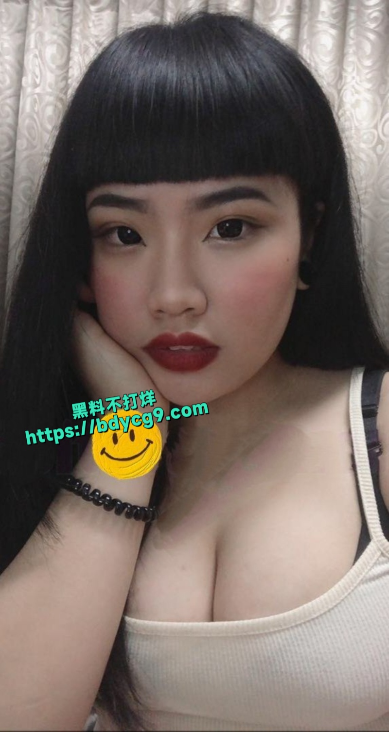 巨乳长发齐刘海微胖小母狗1