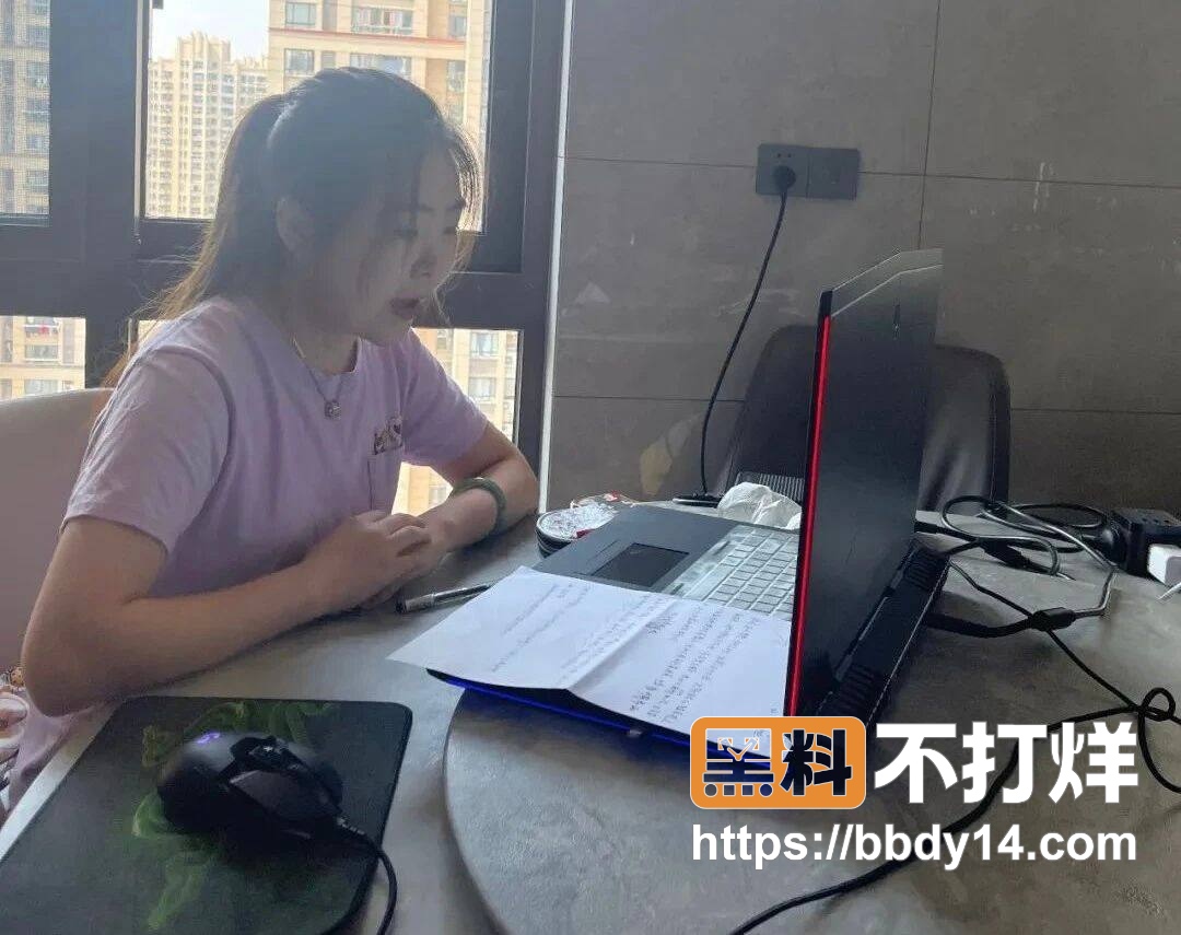 任思佳20
