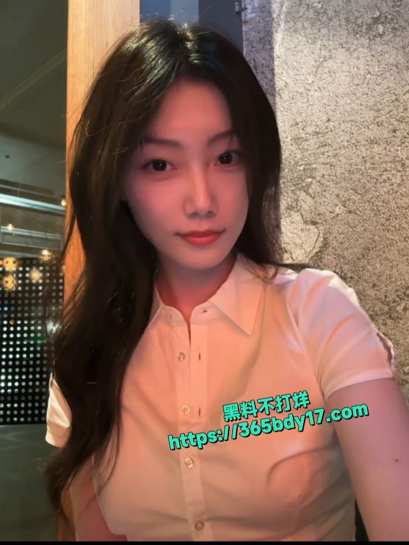 重庆高挑长发气质美女小婷惨遭渣男泄密 3
