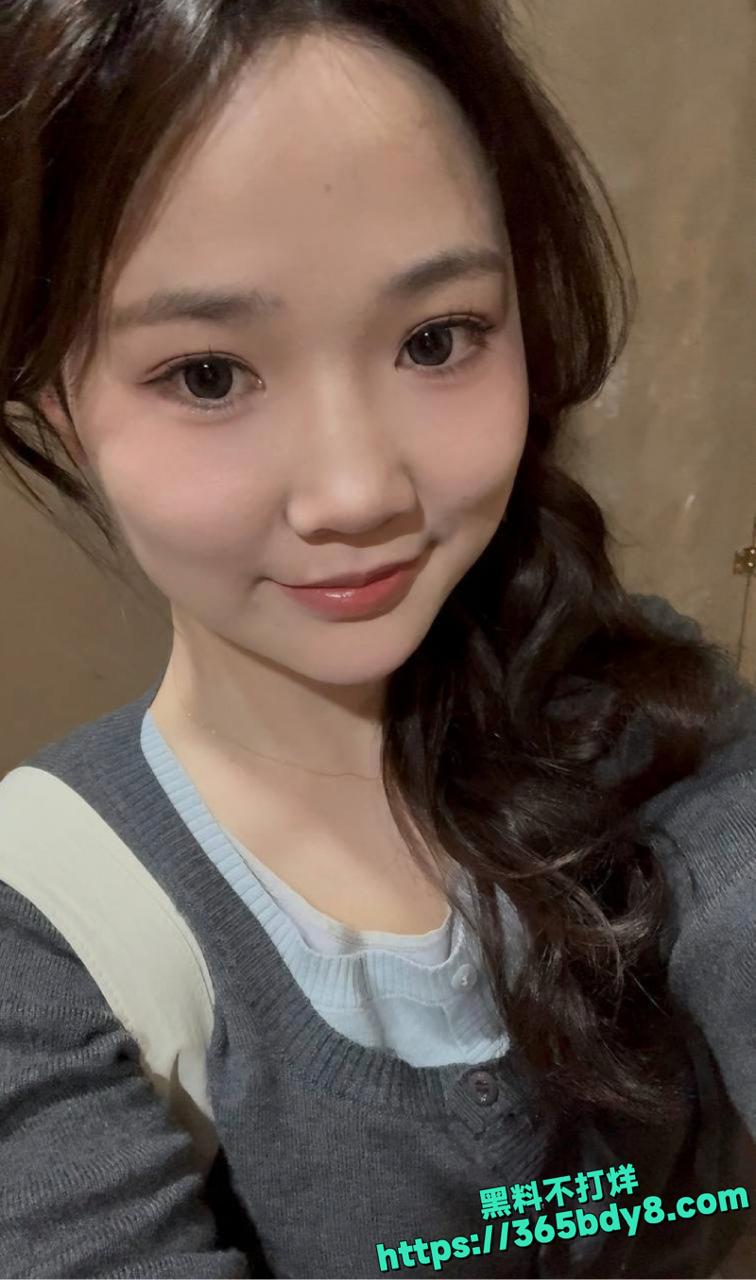 学生妹反差婊私兼职做鸡视频曝光2