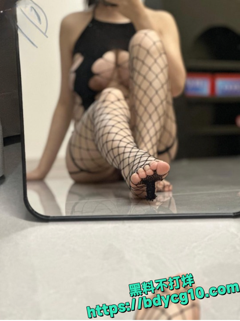 孕妇姐姐浴室闯入的火辣挑逗5