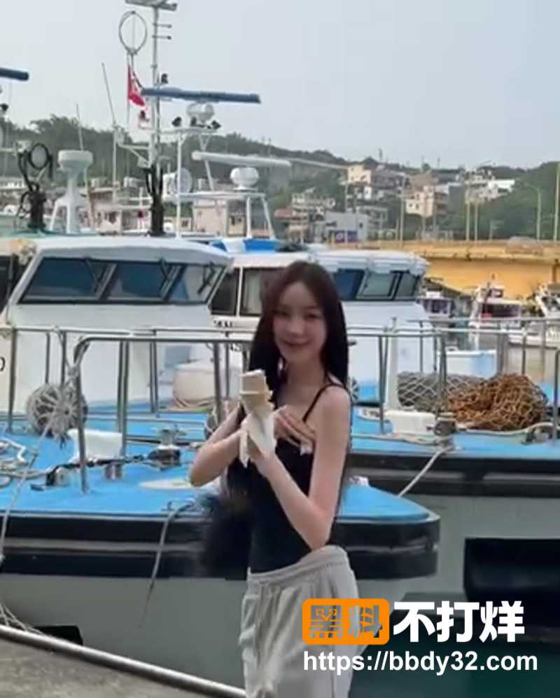 百万粉泰国甜美网红2