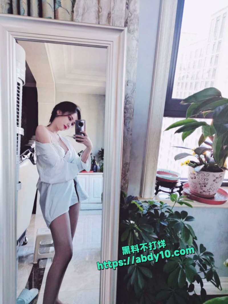 南京航空航天大学校花罗诗涵不雅视频流出 3