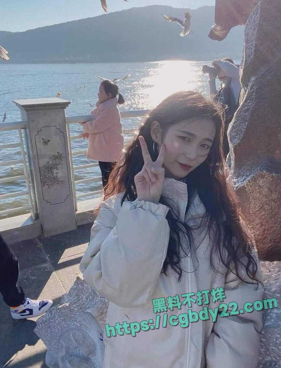 云南高校美女应聘模特2