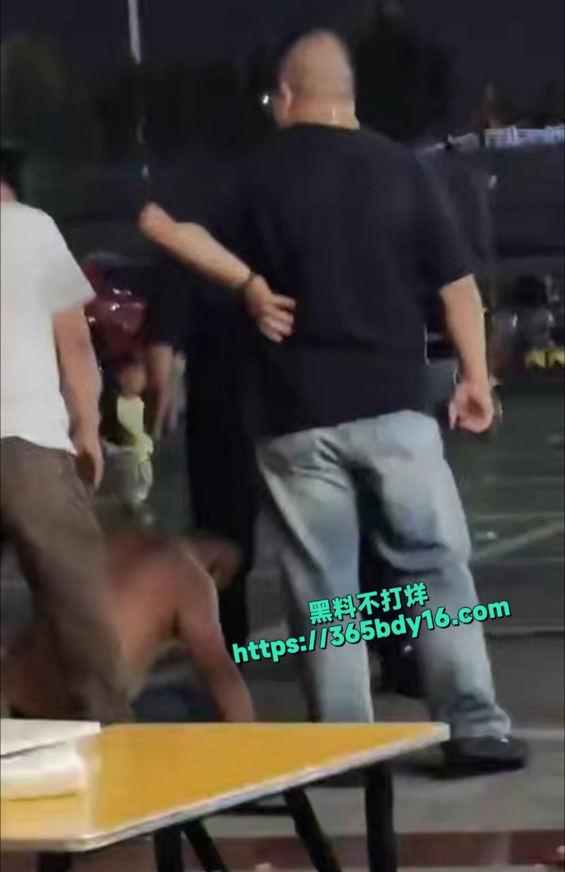 山东滨州醉酒闹事1