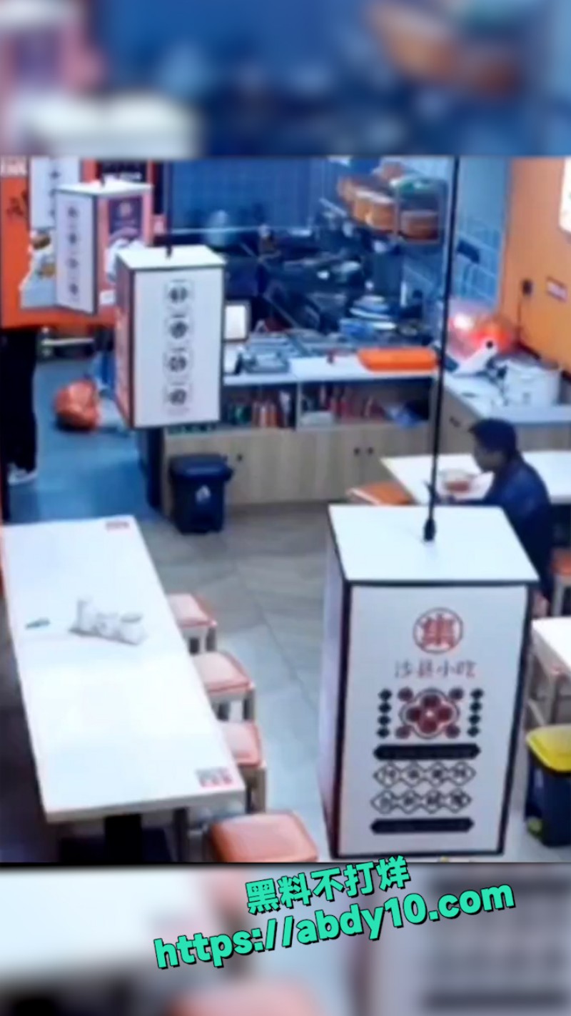 屁股有这么好闻吗 6