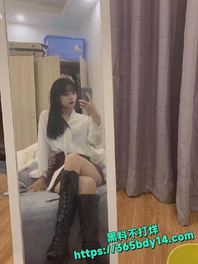浙江省嘉兴市一名女大学生被男金主相约酒单做爱