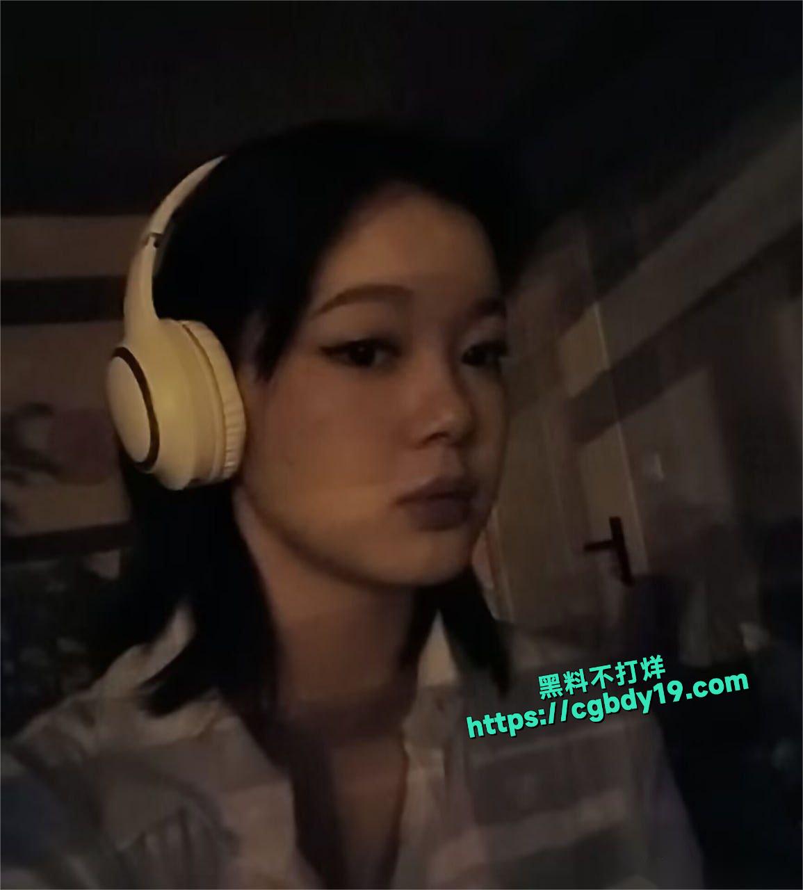 裸贷重庆妹子 郑福容25