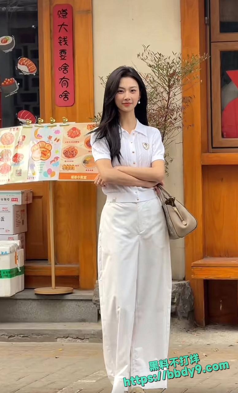 车模苏一宁为养孩子陪睡23