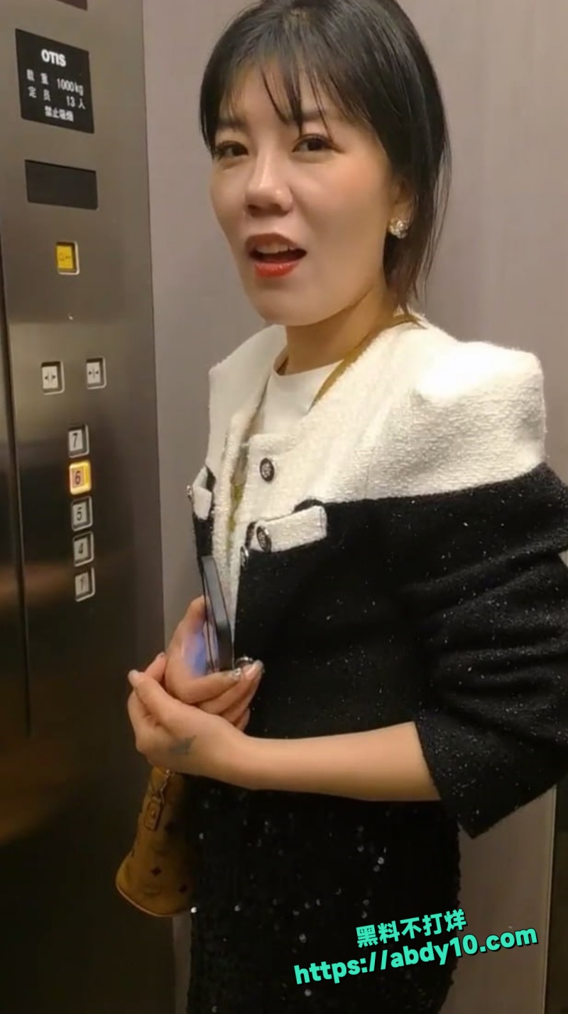 素人少妇1