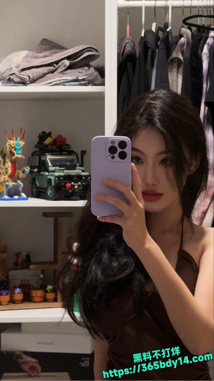 苏艺术学院刘一菲舞蹈系清纯女大学生3.