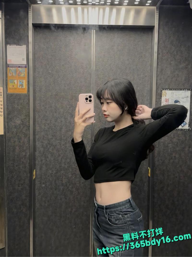 台湾小妹嗲声私拍流出 1.j