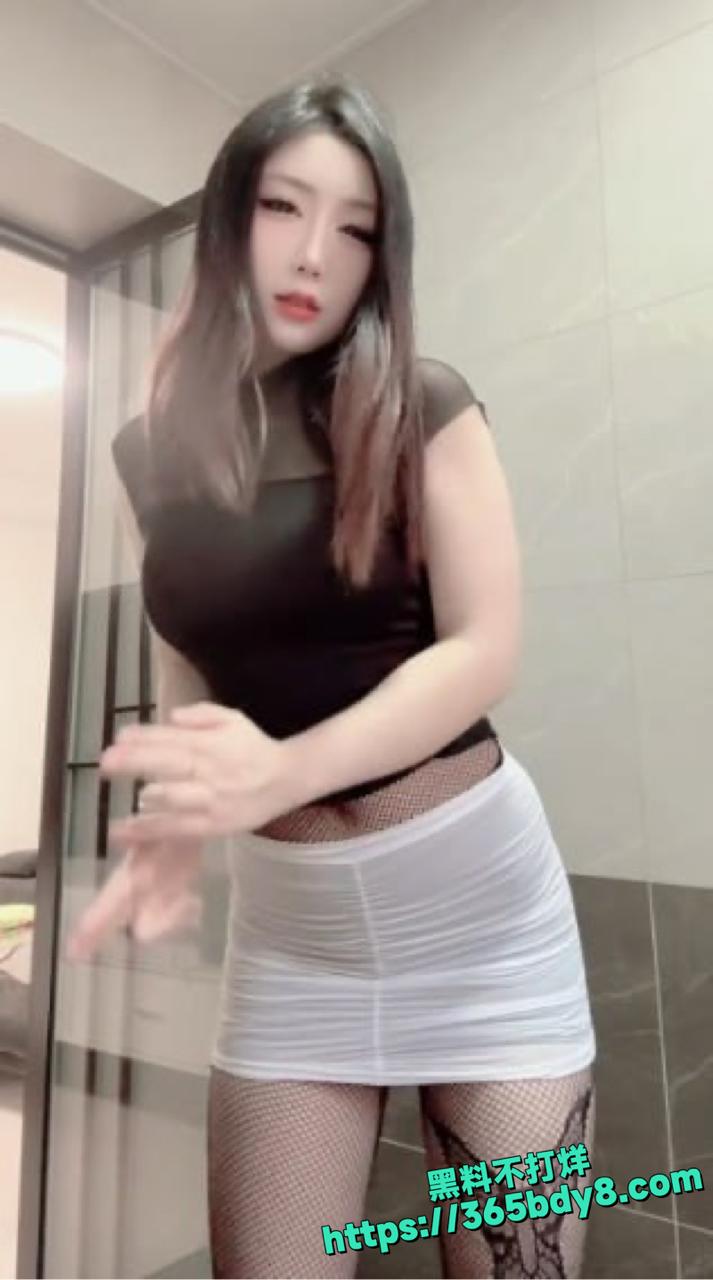 05年姨姨露逼热舞视频泄密5