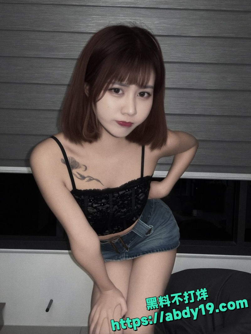 纹身网红露娜下海黄播3