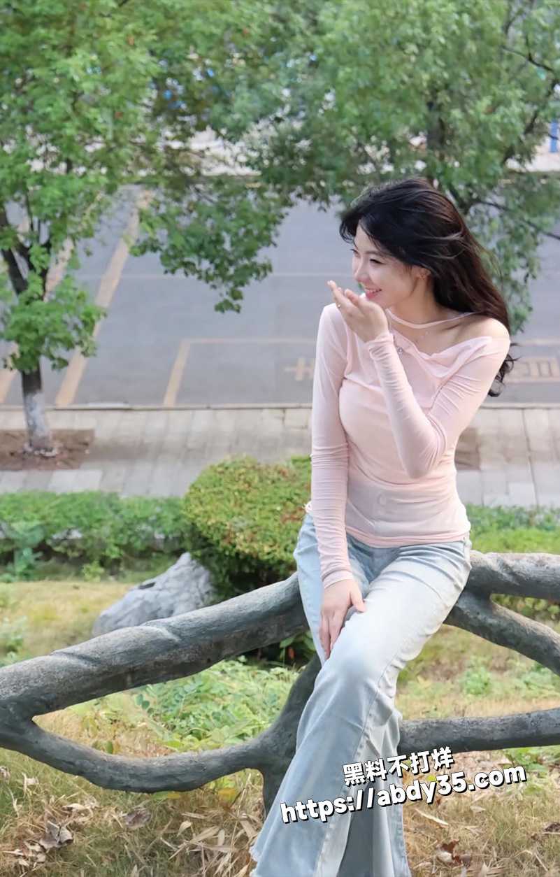 秦皇岛反差大学生.jpg8