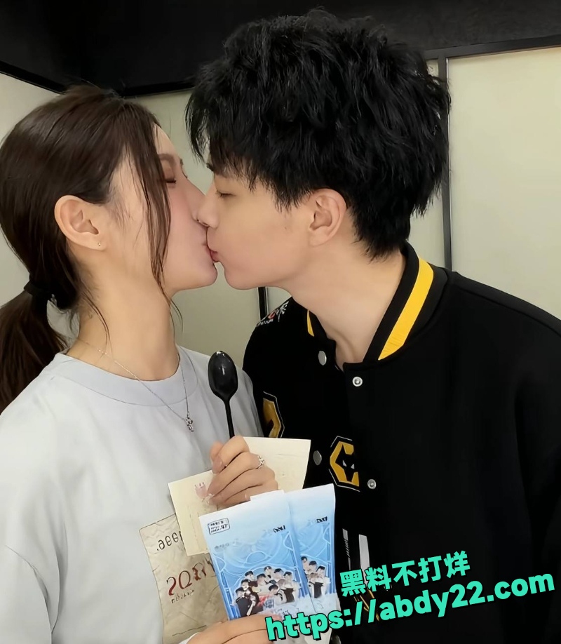 潇潇劈腿电竞冠军487 49