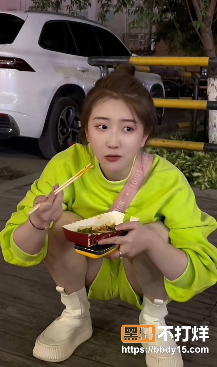 女网红出轨堂弟31