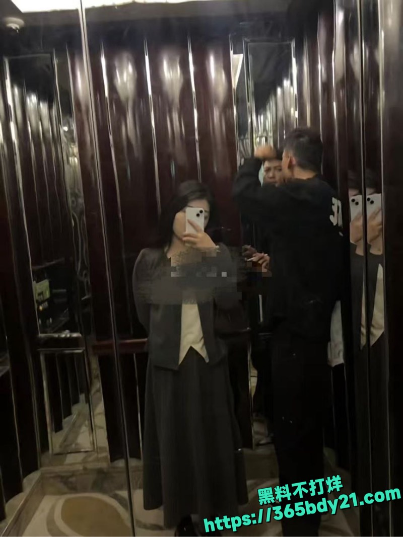 顶级反差闺蜜勾引老公 7