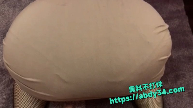 丈母娘穿开档丝袜 2
