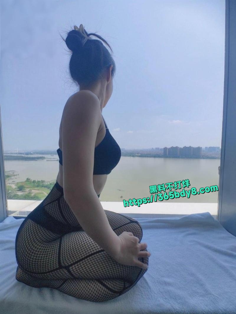 嫂子被黑屌操到高潮痉挛3
