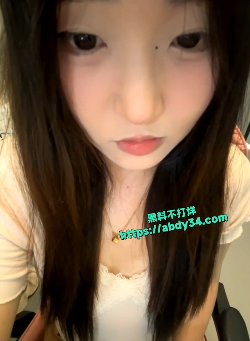ST站主播kkkiii889纯欲嫩妹6