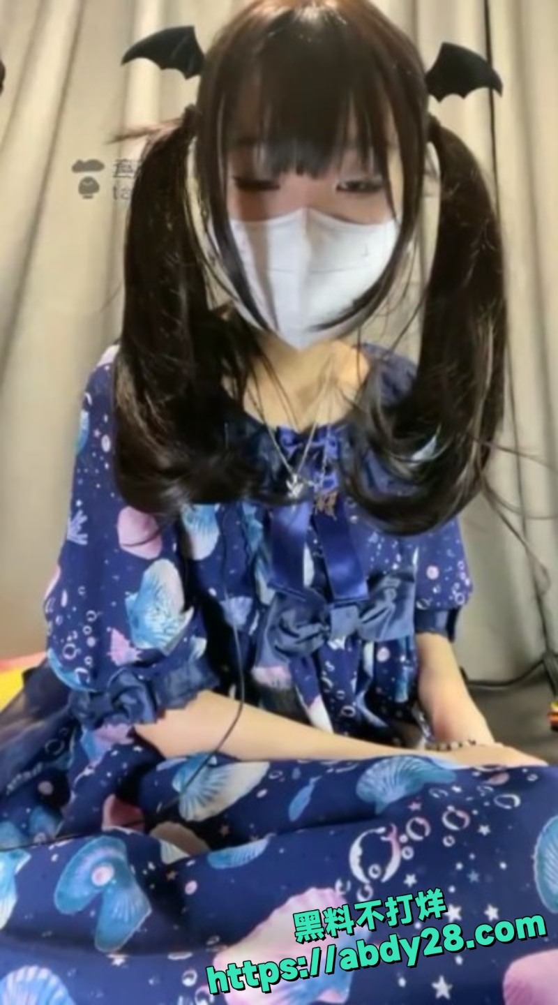 芃芃大人套路直播第一视角1