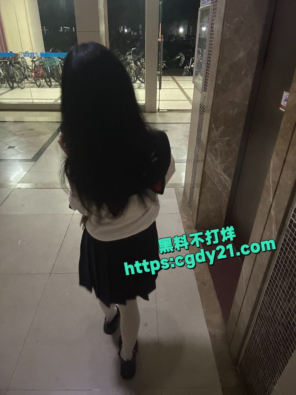 重庆19岁女高胡美瑶 长相可爱 身体却很骚12