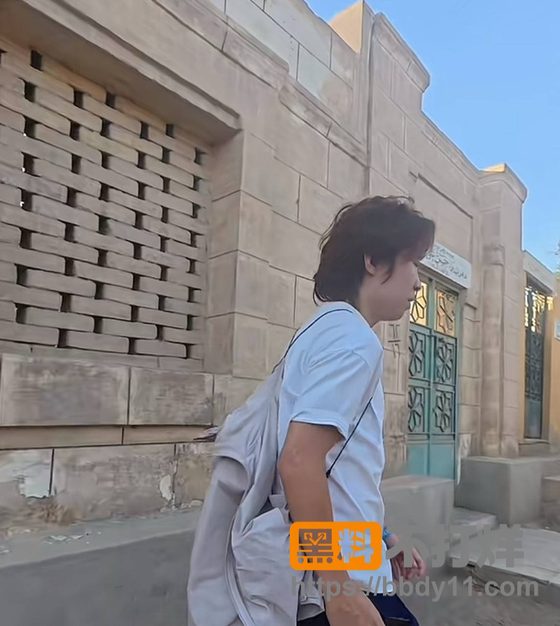 dy百万男网红小葵22