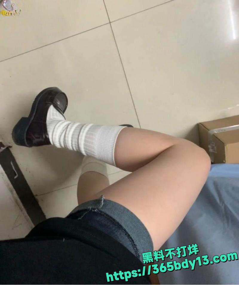 浙传大三学妹林敏性爱视频被男友曝出 11.j