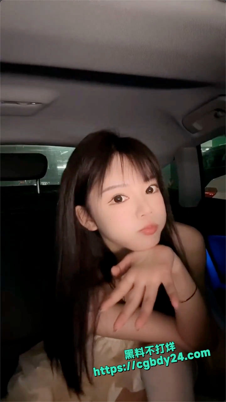 抖音418w粉丝网红苏小小早期微密圈大尺度视频曝光5