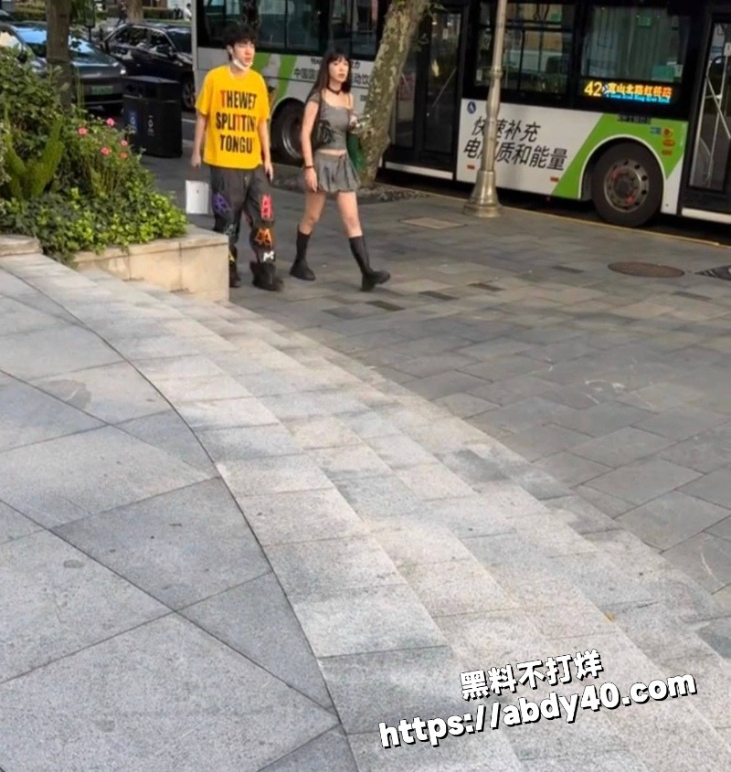 女主爆料说唱歌手TopBarry睡粉丝4