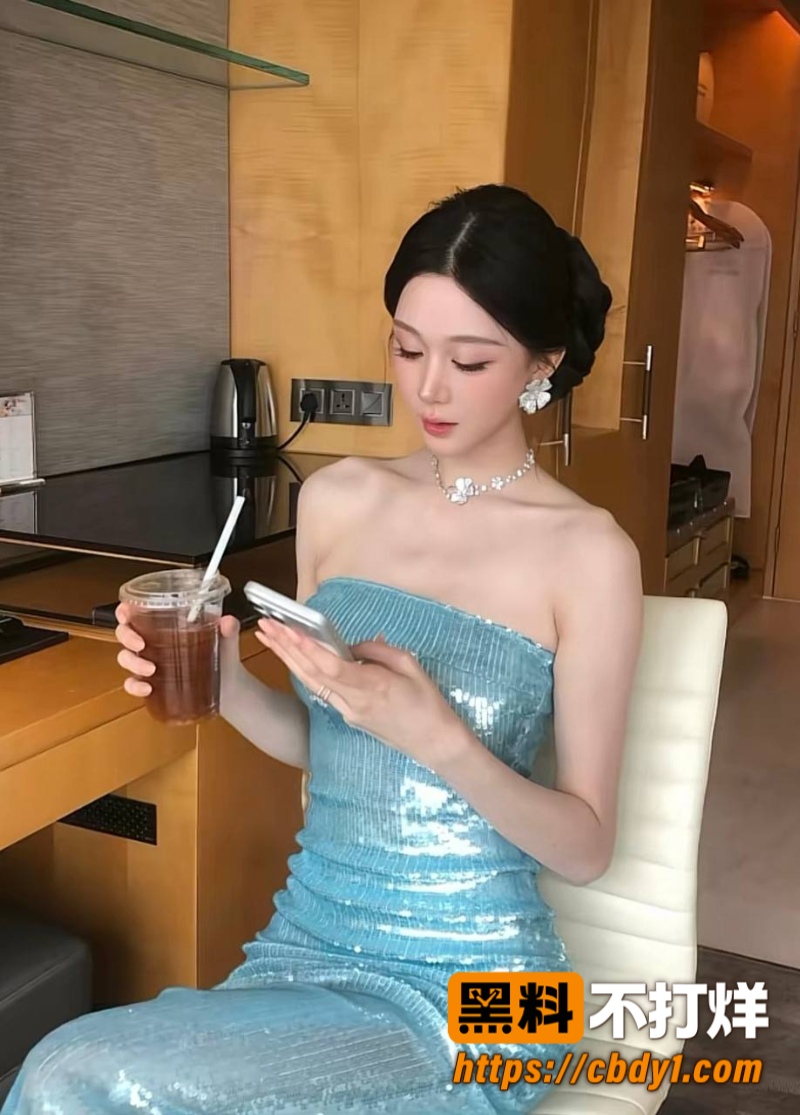 一雯白3