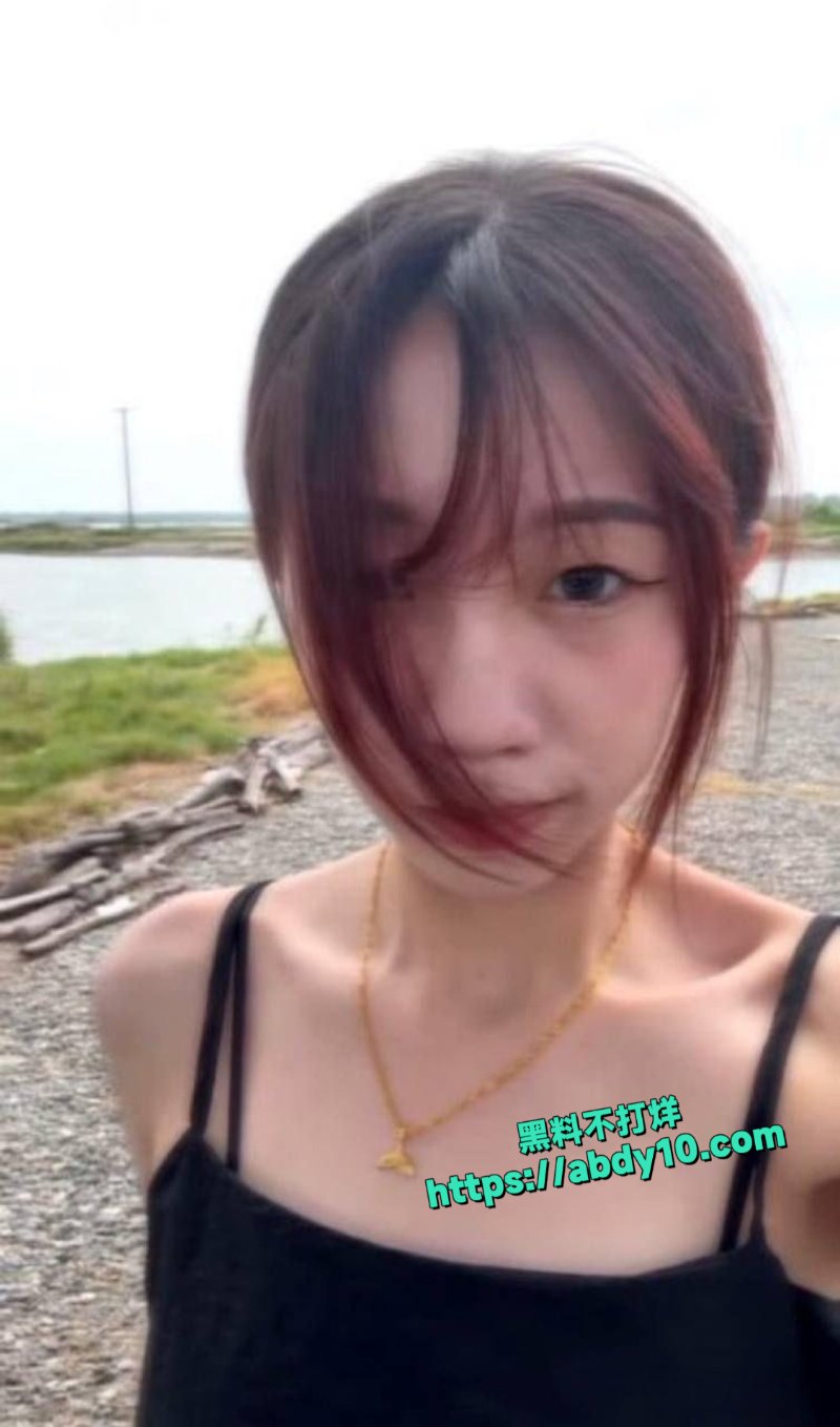 真实偷拍合租房女室友5