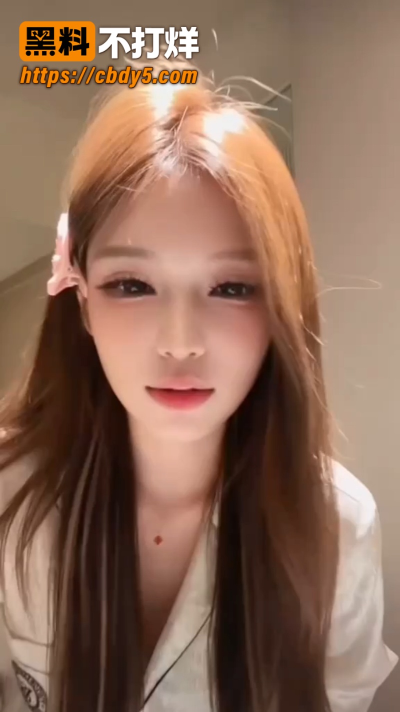 抖音颜值主播各显神通 3