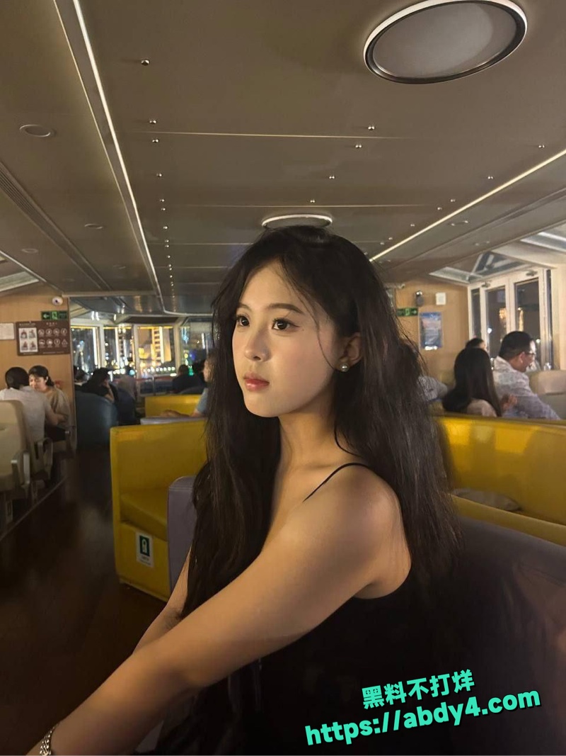 大学生包养黑丝口交视频5