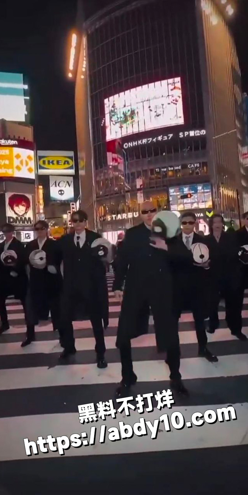 f3男团日本涩谷街头跳舞被日本怒喷7