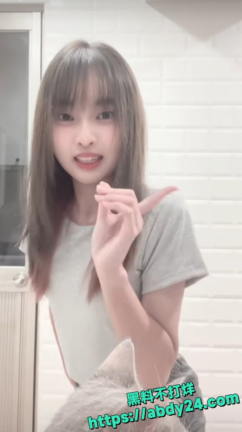 嘟可自慰私拍视频6