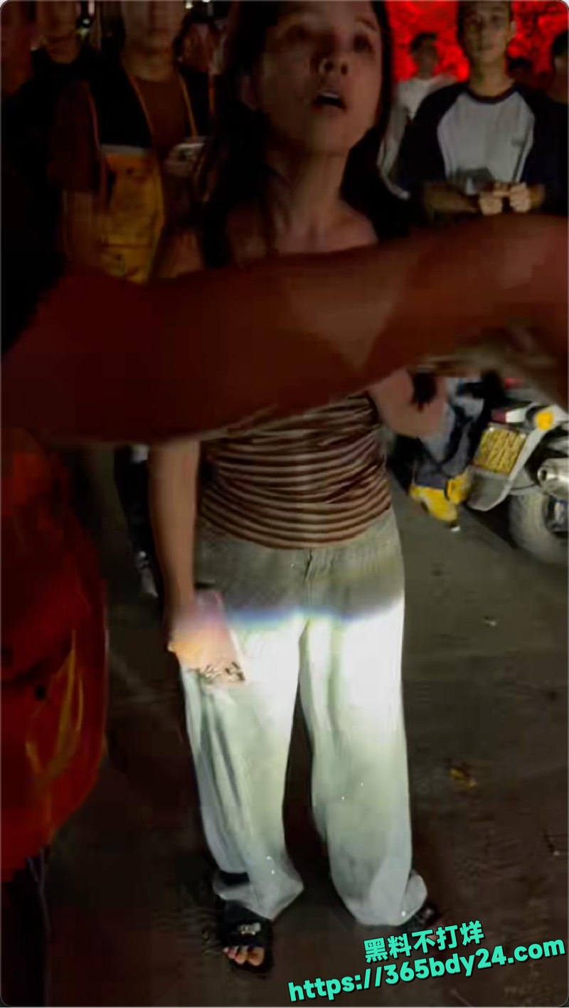 破晓民谣酒馆家婆怒斥小三5