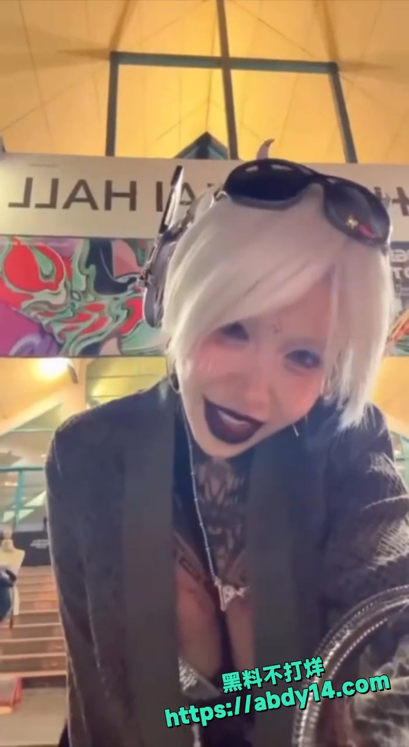 符文女战士花臂视频流出 5