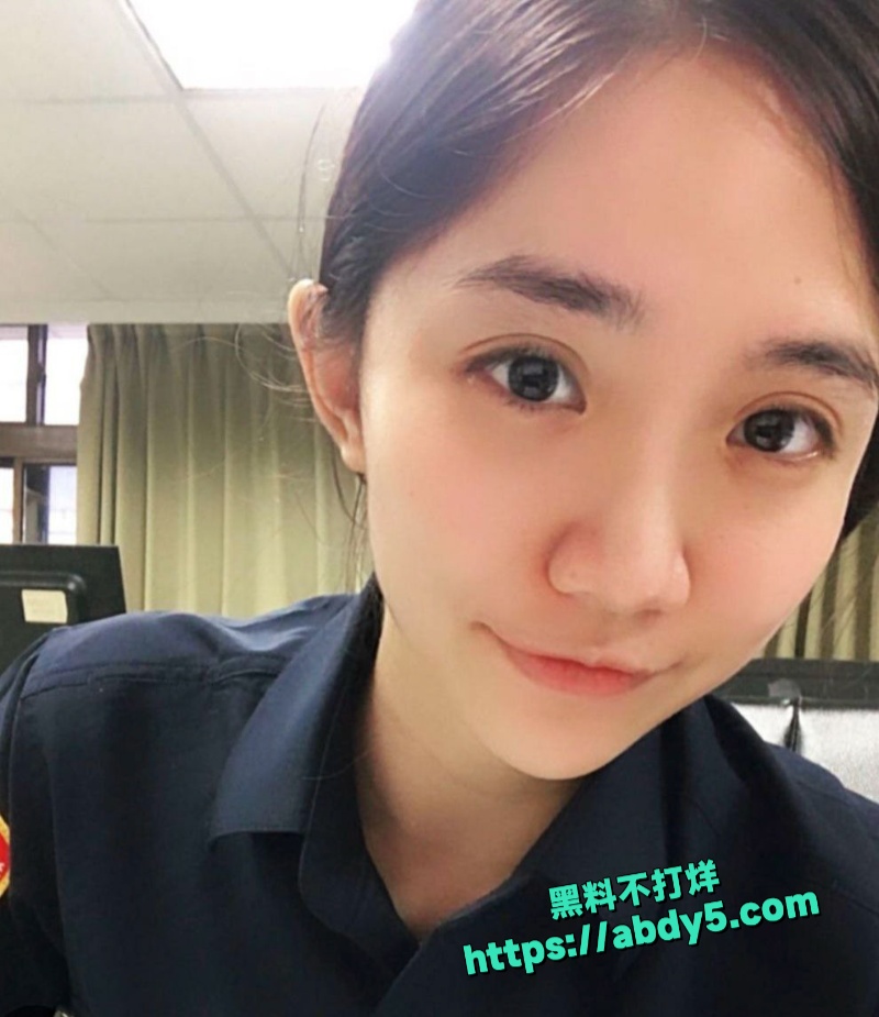 台湾超辣女警萧学逸性爱视频流出 6