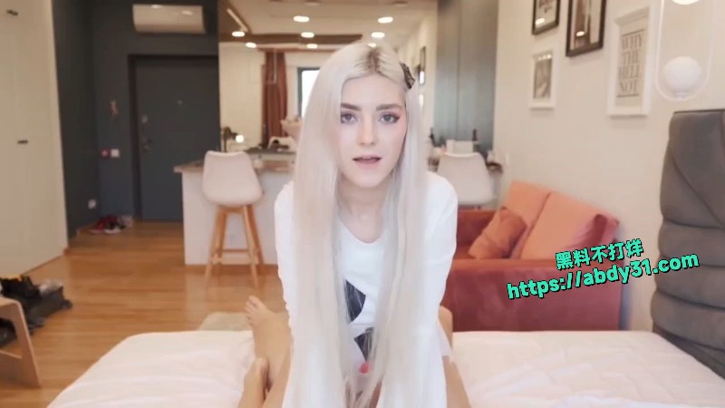 欧美白皙嫩妹EvaElfie7