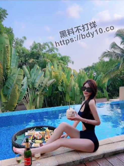 探花朗李寻欢约炮奔驰车模抖音LL.jpg