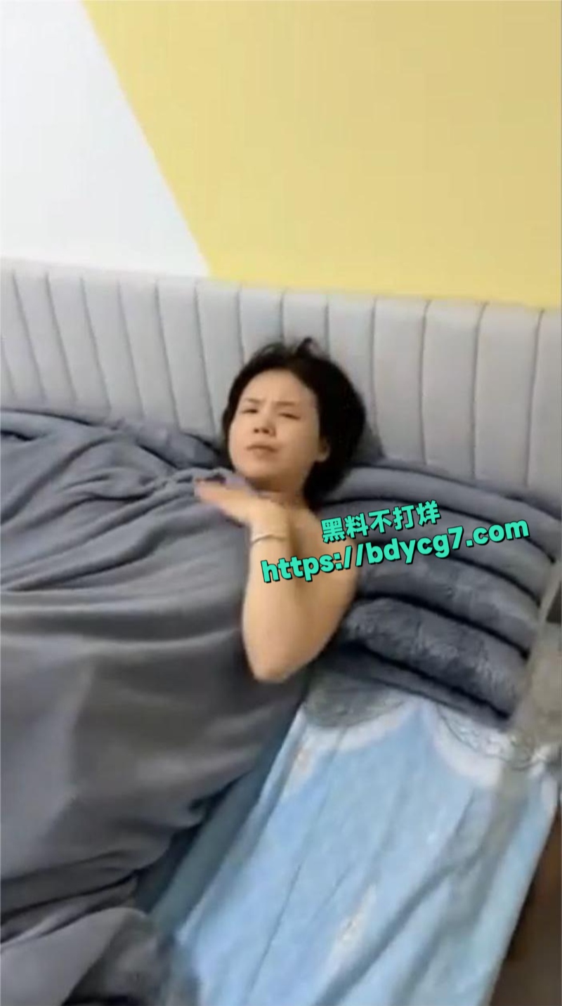 渣男出轨被前女友曝光