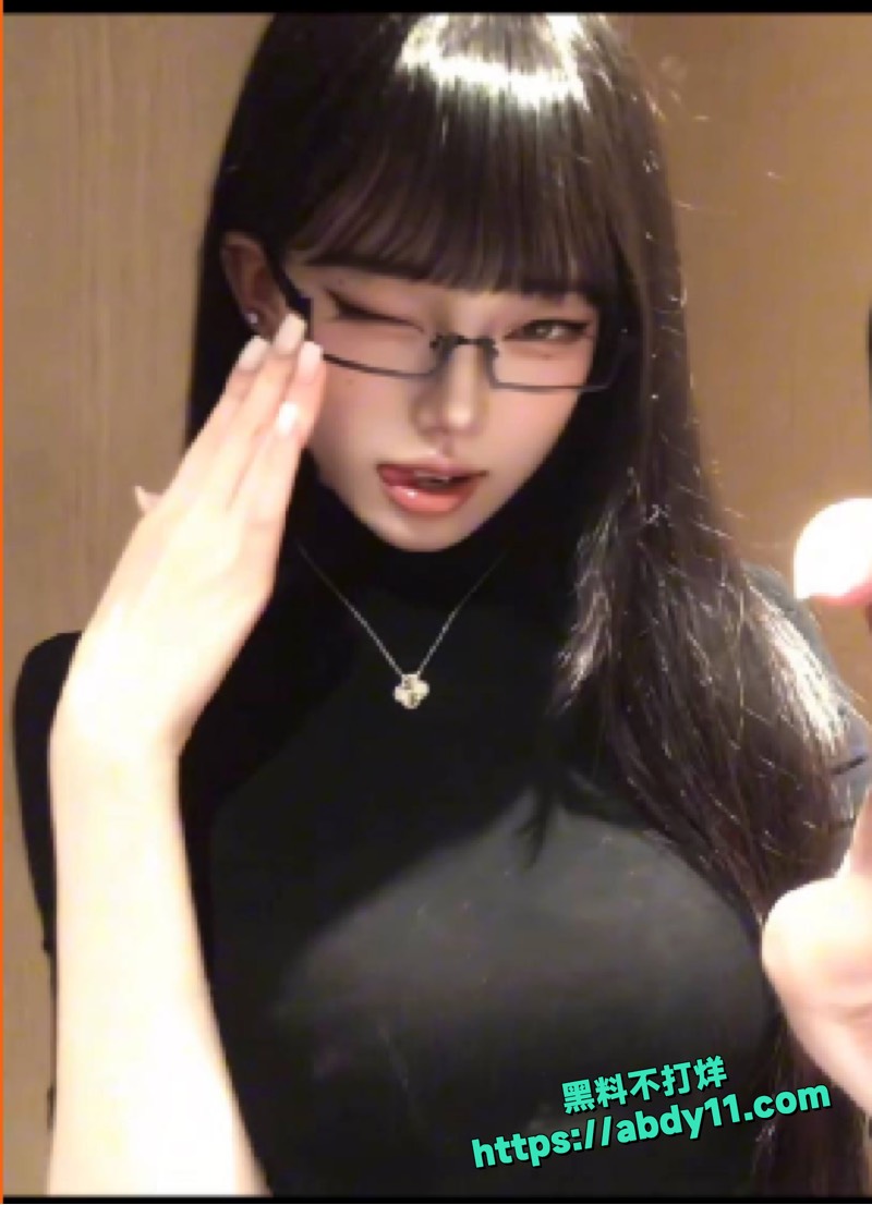 抖音500万粉Ke08 AI脱衣系列4